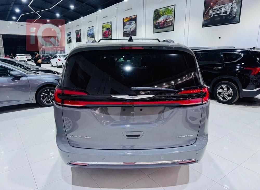 کرایسلەر پاسیفیکا